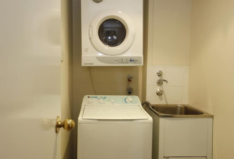 2 Bedroom Premium Apartment, The York By Swissbel