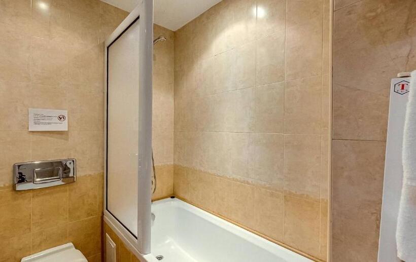 חדר דלוקס, Troyan Plaza