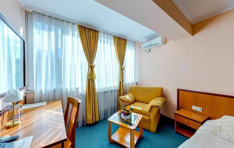 חדר סטנדרט יחיד, Troyan Plaza