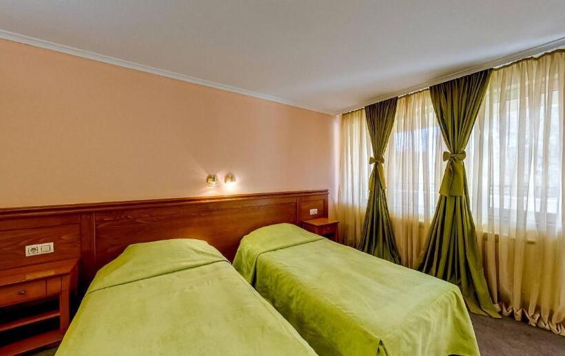 חדר דלוקס, Troyan Plaza