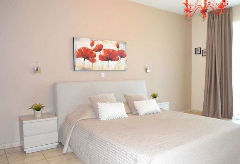 סטודיו סופריור, Marianna Hotel Apartments