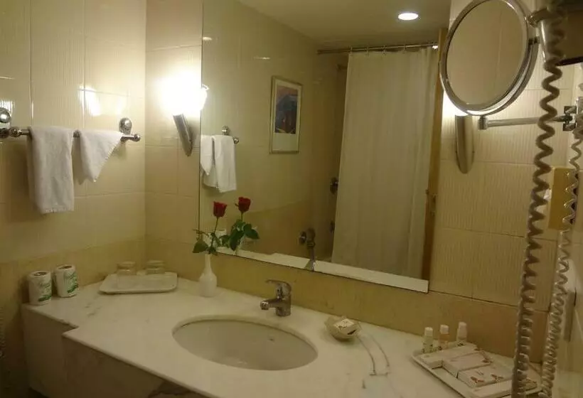 اتاق لوکس, Pride Plaza Hotel, Ahmedabad
