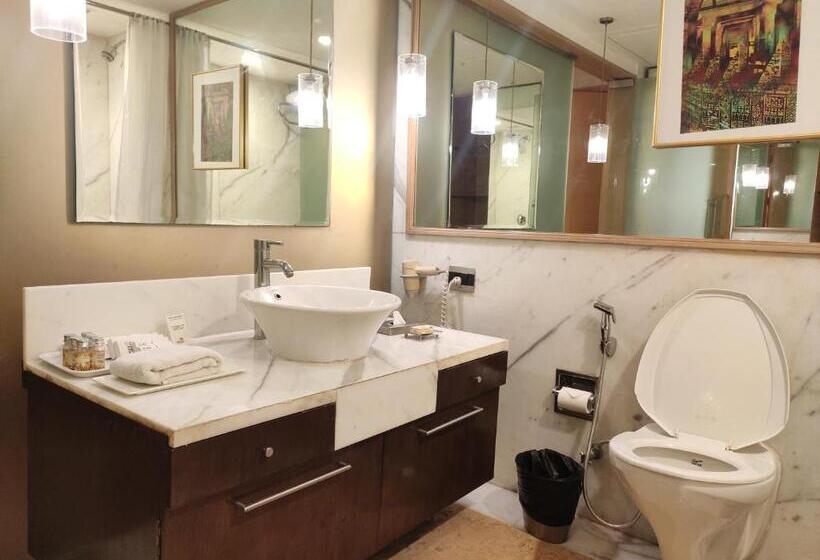 스위트, Pride Plaza Hotel, Ahmedabad