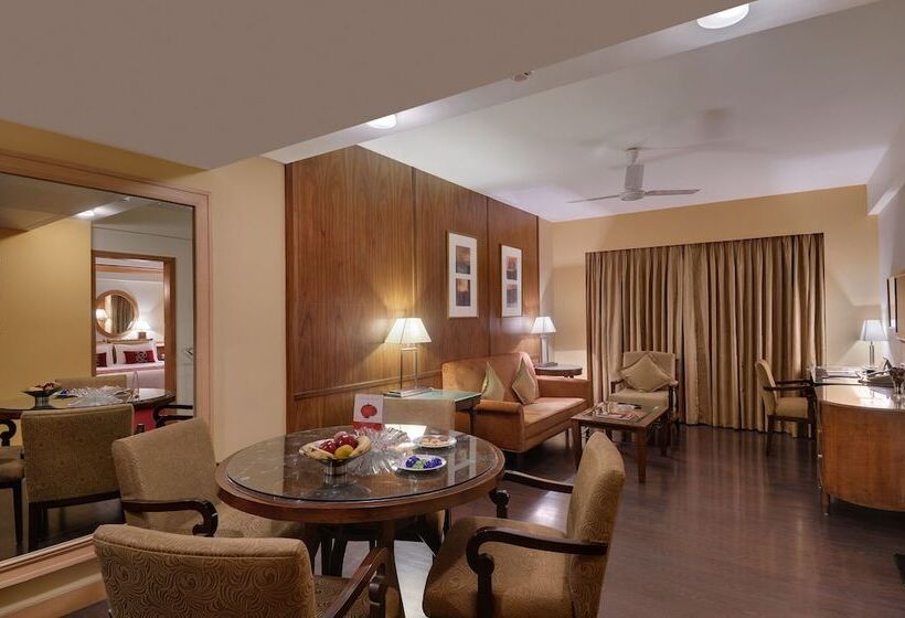 스위트, Pride Plaza Hotel, Ahmedabad