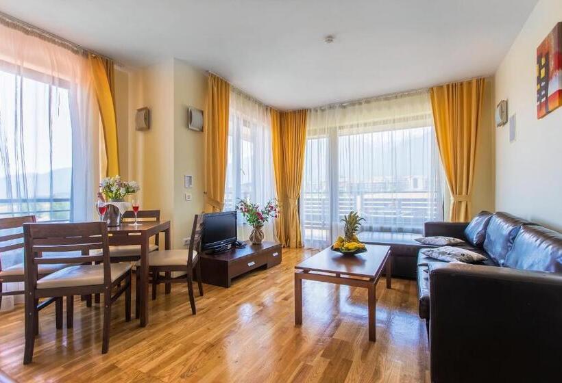 شقة غرفة واحدة, Murite Park