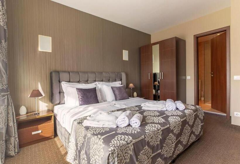 غرفة قياسية, Murite Park