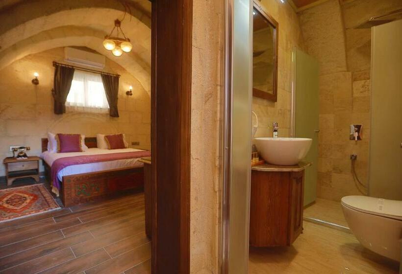 Номер Стандарт, Ada Cave Suites