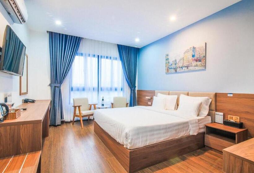 اتاق لوکس با تخت بزرگ, Grand Lee