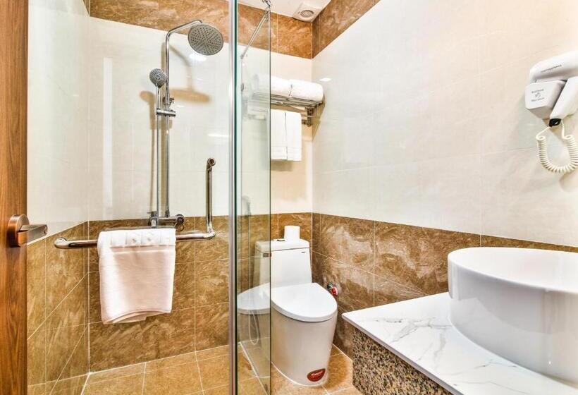 اتاق استاندارد با تخت بزرگ, Grand Lee