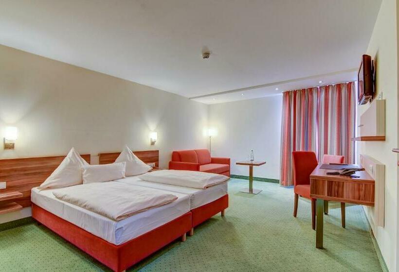 غرفة ديلوكس رباعية, Wertheimer Stuben