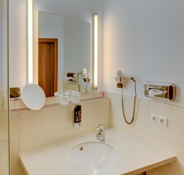 غرفة قياسية فردية, Wertheimer Stuben