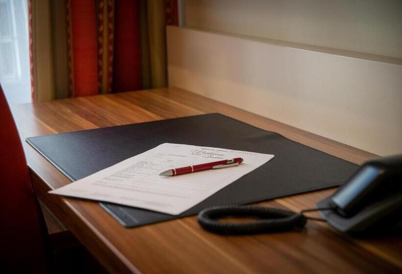 غرفة قياسية فردية, Wertheimer Stuben