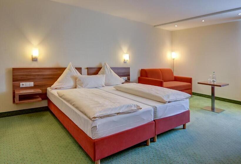 غرفة ديلوكس رباعية, Wertheimer Stuben