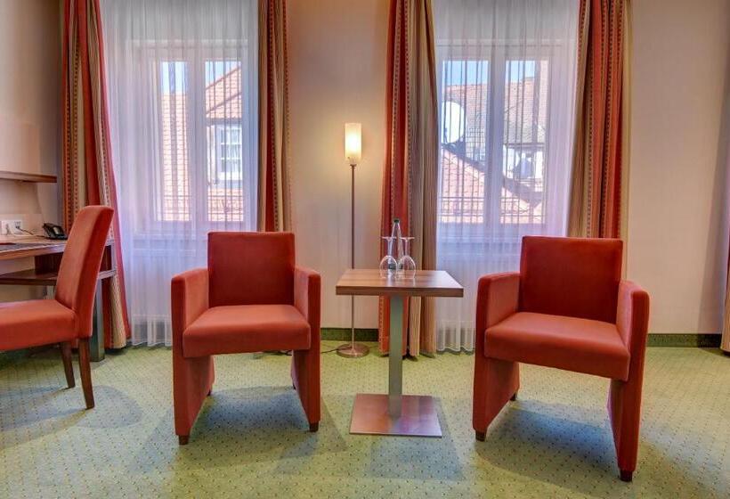 غرفة ديلوكس رباعية, Wertheimer Stuben