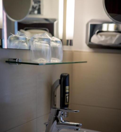 غرفة قياسية لذوى الاحتياجات الخاصة, Wertheimer Stuben