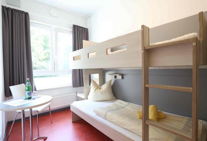 Номер Стандарт, Jugendherberge Bad Malente