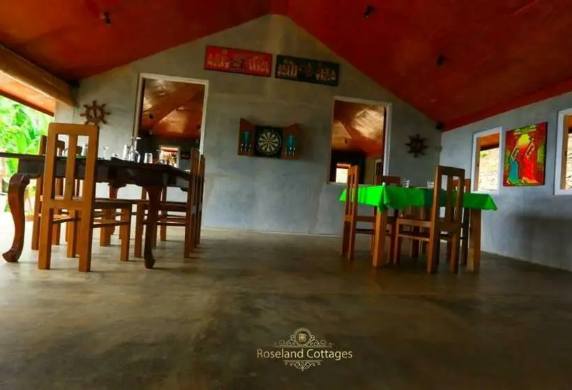 Deluxe Kolmen Hengen Huone, Roseland Cottages