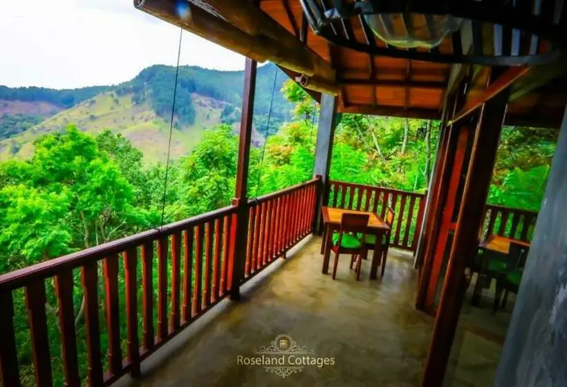 Deluxe Kolmen Hengen Huone, Roseland Cottages