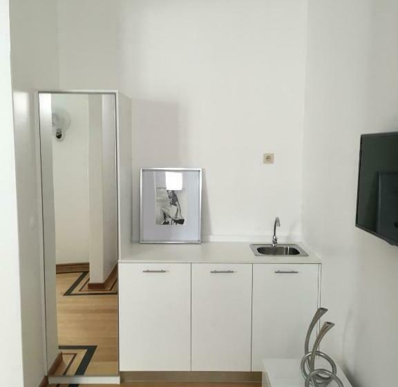 سوییت, Casa Senador