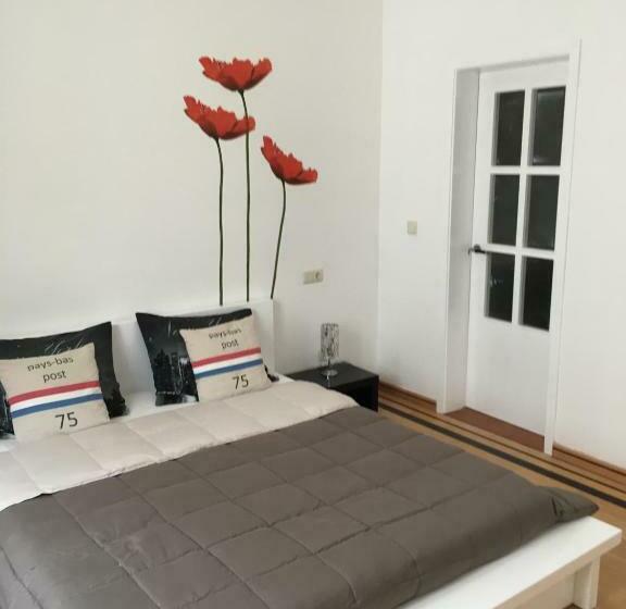 سوییت, Casa Senador