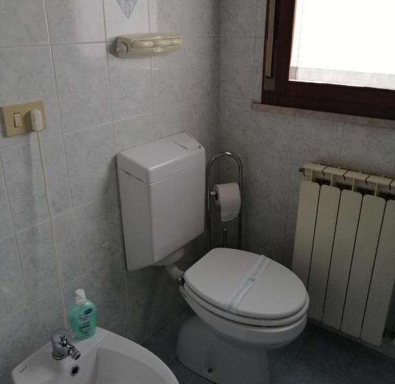 اتاق استاندارد سه نفره, Civico 26