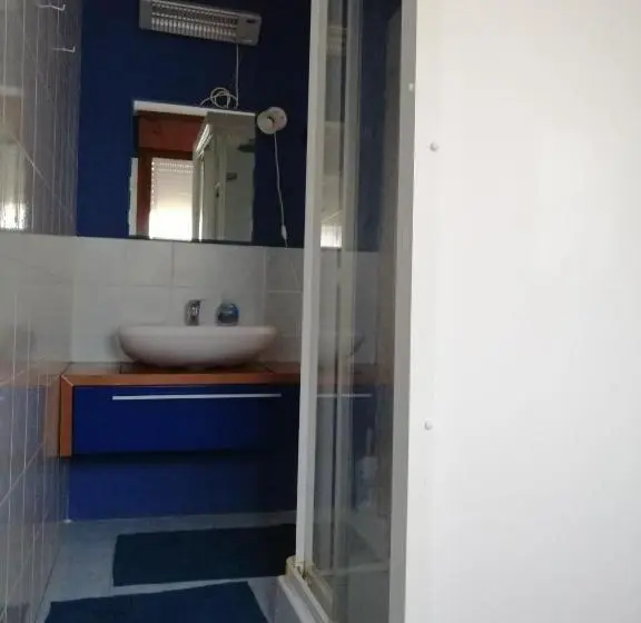 اتاق استاندارد سه نفره, Civico 26