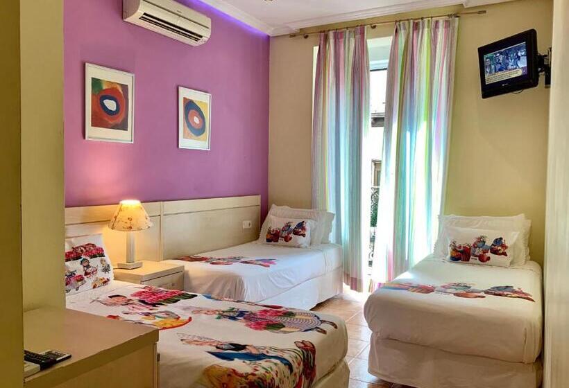 اتاق استاندارد سه نفره, Luz Madrid Rooms