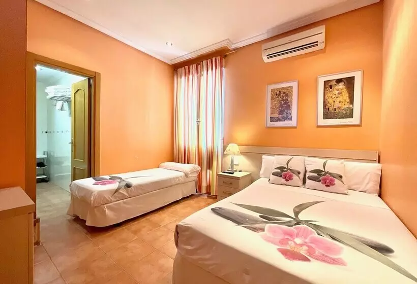اتاق استاندارد سه نفره, Luz Madrid Rooms