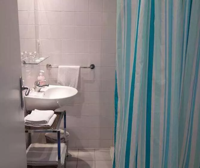 Deluxe Yhden Hengen Huone, Acacias Apparts
