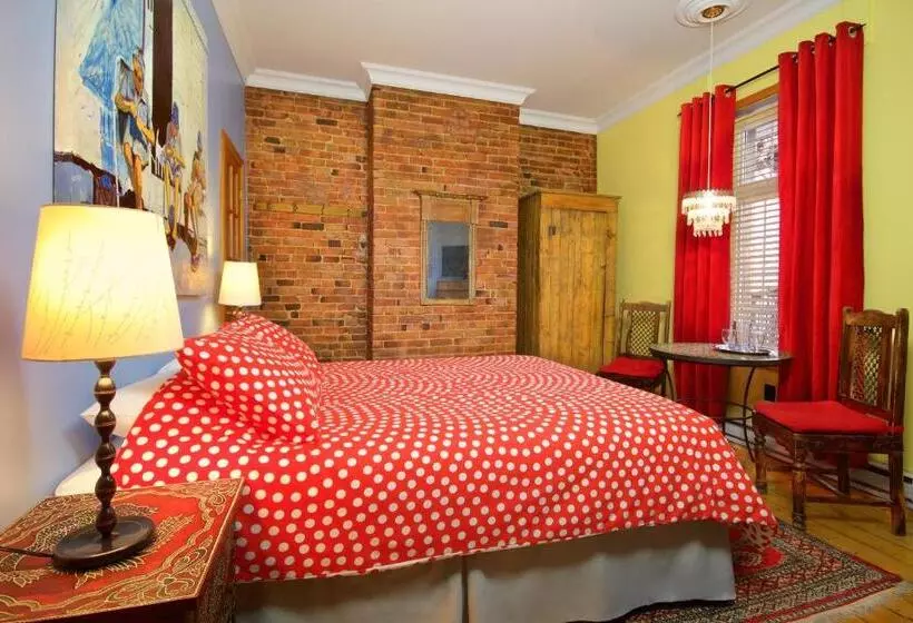 اتاق راحتی, Auberge Les Bons Matins