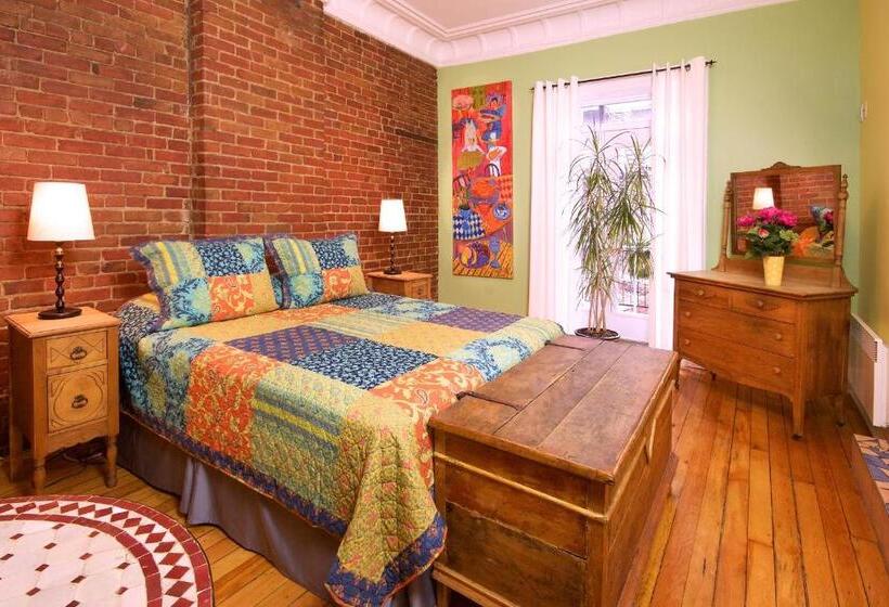 コンフォートルーム, Auberge Les Bons Matins