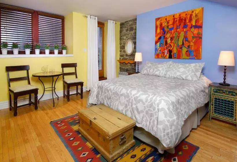 اتاق لوکس, Auberge Les Bons Matins