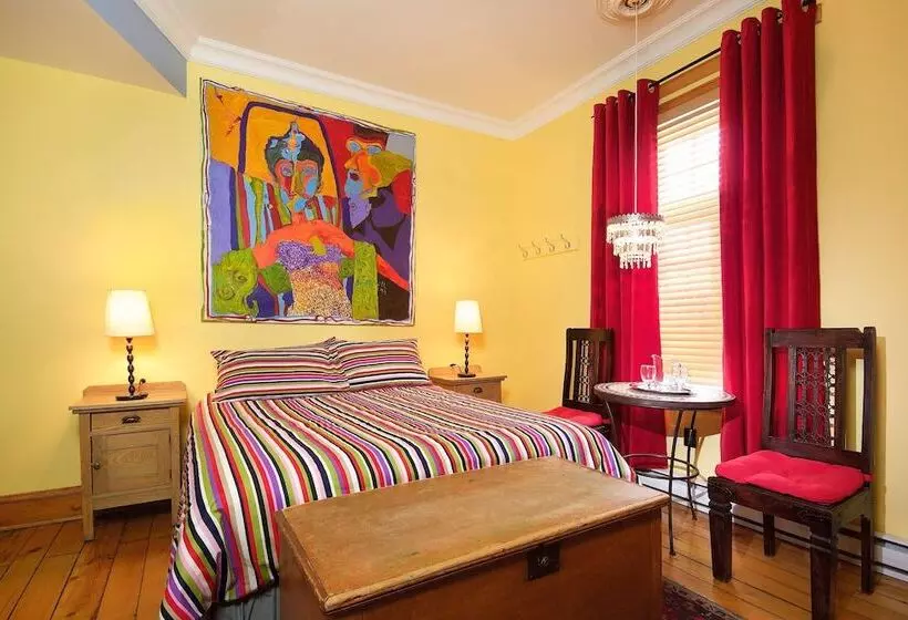 اتاق راحتی, Auberge Les Bons Matins