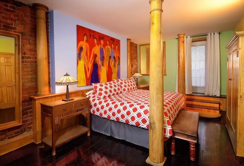 سوئیت راحتی, Auberge Les Bons Matins