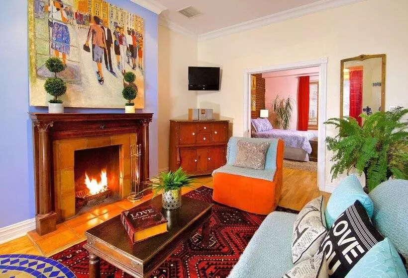 سوییت خانوادگی, Auberge Les Bons Matins