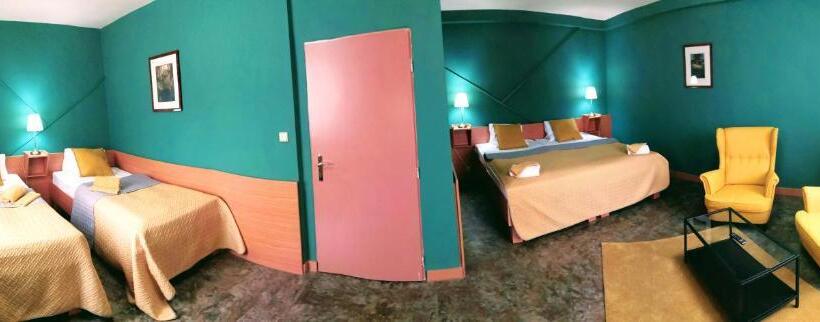 Négyszemélyes Classic Szoba, Benica