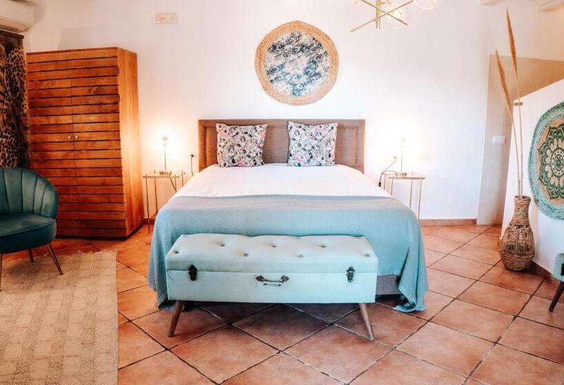 اتاق لوکس با چشم‌انداز دریا, Caballito De Mar Boutique