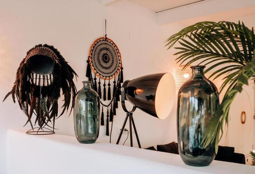 سوییت سوپریور با چشم‌انداز دریا, Caballito De Mar Boutique