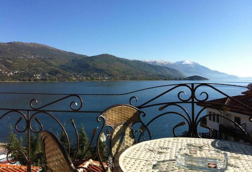 آپارتمان 2 خوابه, Casa Germanoff