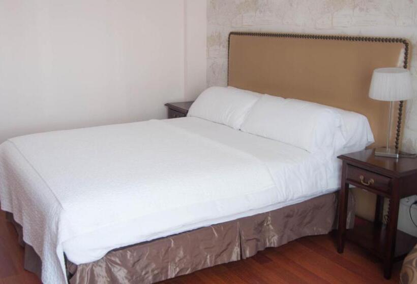 דירת פנטהאוז 2 חדרי שינה, Central Boutique