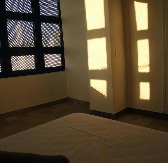 اتاق استاندارد, Dar Fatma