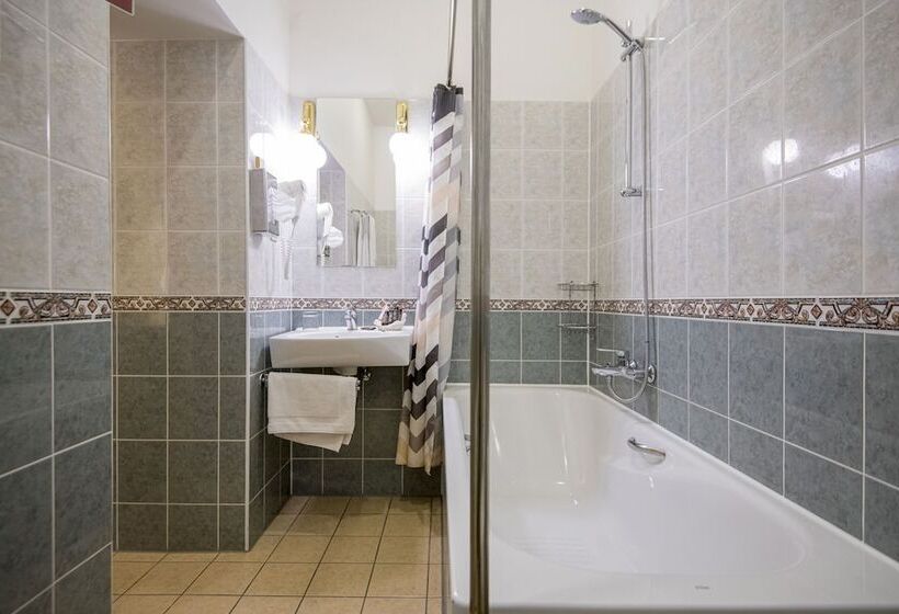 اتاق استاندارد یک نفره, Gutenbergs