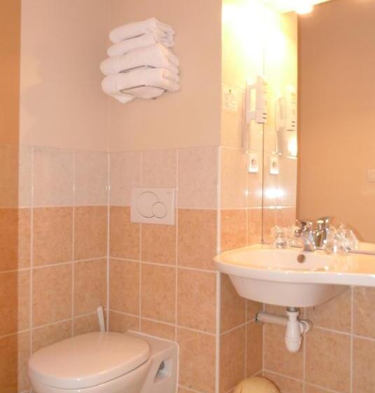 스탠다드 트리플 룸, Hôtel Le Kolibri