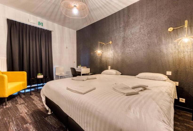 Номер Стандарт, Hôtel Mosa