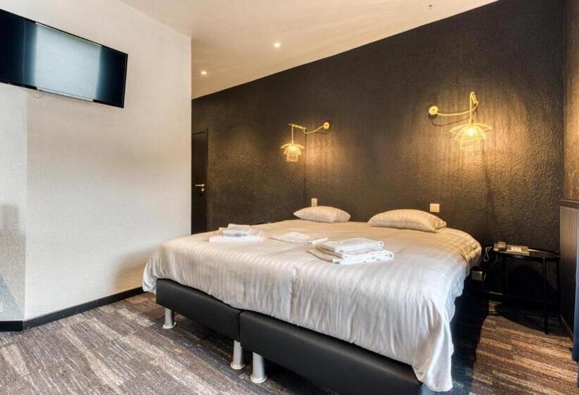 Номер Стандарт, Hôtel Mosa