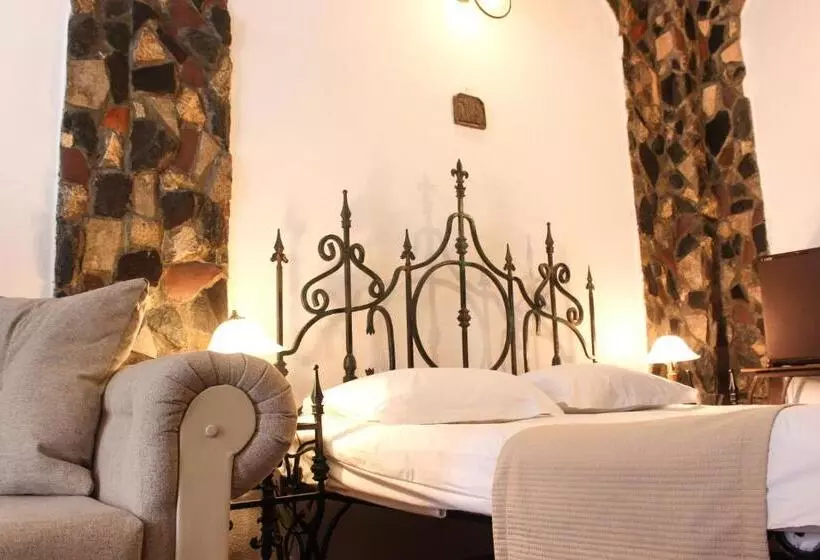اتاق استاندارد, Hunter Prince Castle
