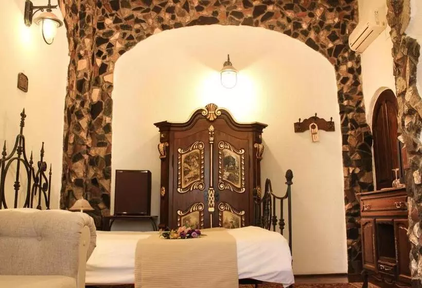 اتاق استاندارد, Hunter Prince Castle