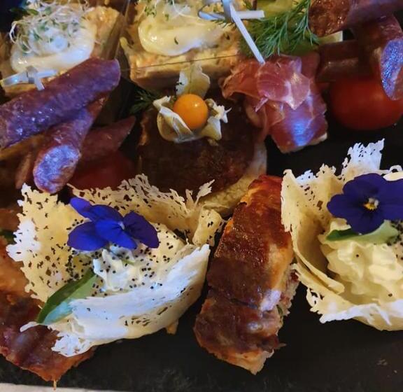 スタンダードルーム, Hunter Prince Castle