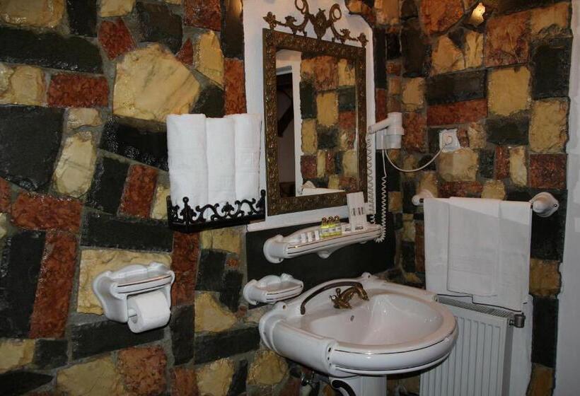 スタンダード４人部屋, Hunter Prince Castle