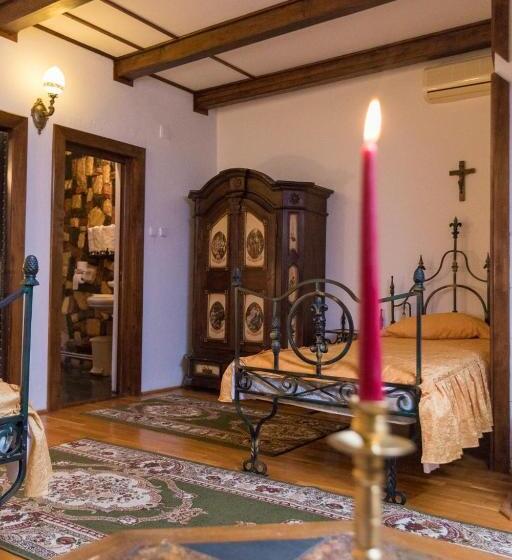 スタンダードトリプルルーム, Hunter Prince Castle